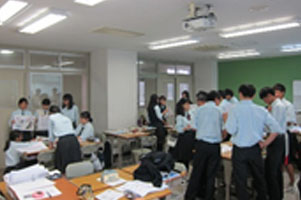 堺高校　英語授業　ポスターセッション