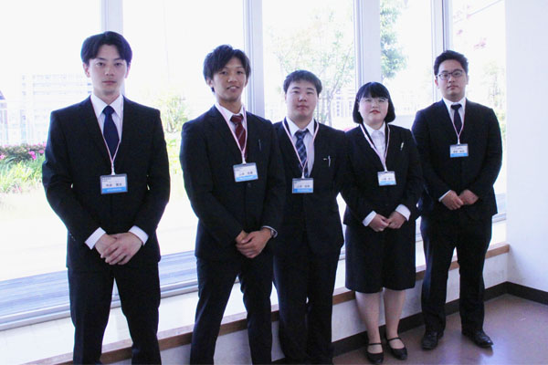 堺高校　Rose先生