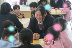 堺高校　2年家庭基礎　保育実習