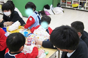 堺高校　2年家庭基礎　保育実習