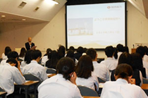 堺高校　マネジメント創造科