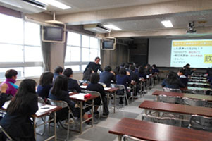 堺高校　マネジメント創造科2年生　社会人基礎力講座