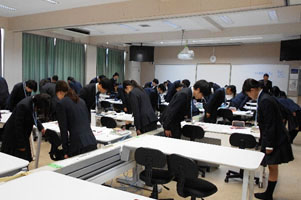 堺高校　マネジメント創造科3年生　総合実践授業