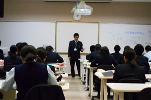 堺高校　マネジメント創造科3年生　総合実践授業