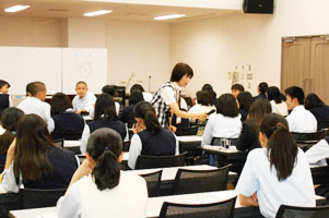 堺高校　マネジメント創造科　小論文講座