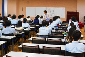 堺高校　マネジメント創造科２年生　小論文講座