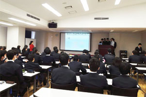 堺高校　サイエンス創造科　1年生　情報の科学発表会