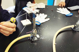 堺高校　サイエンス創造科３年生 とんぼ玉制作