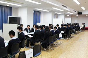 堺高校　２年生 進路別進路説明会