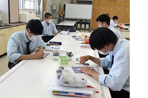 堺高校　マスク製作