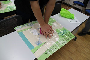 堺高校　心肺蘇生法の実施