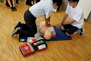 堺高校　心肺蘇生法の実施