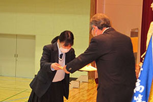 堺高校　３年生生徒表彰