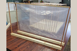 堺高校　感染症拡大防止対策食堂衝立