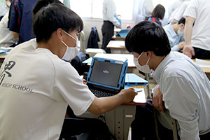 堺高校　タブレット端末導入