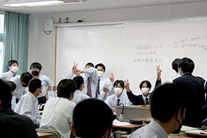 堺高校　ホームルーム