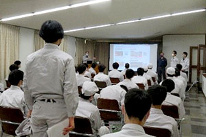 堺高校　機械材料創造科