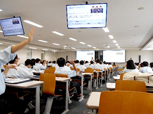 堺高校　マネジメント創造科