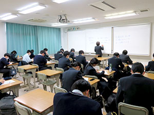 堺高校　サイエンス創造科