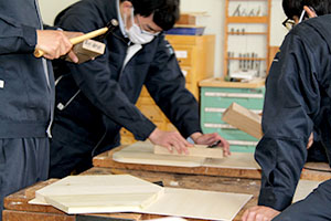 堺高校　建築インテリア創造科