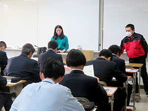 堺高校　職業別進路説明会