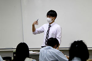 堺高校　教育実習生紹介