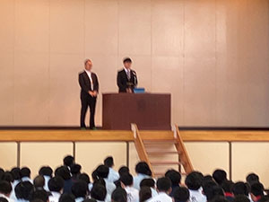 堺高校　全校集会