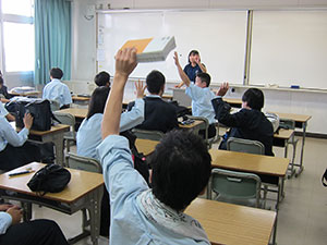 堺高校　教育実習生紹介