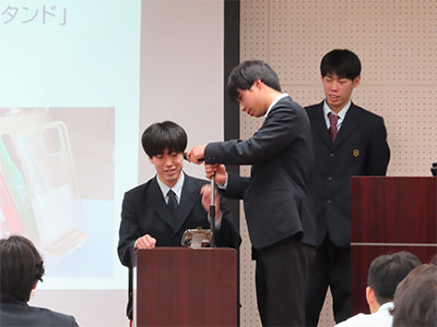 堺高校　機械材料創造科３年生　課題研究