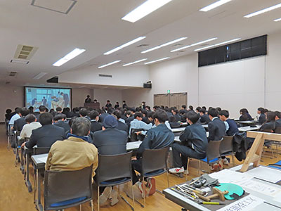 堺高校　建築インテリア創造科