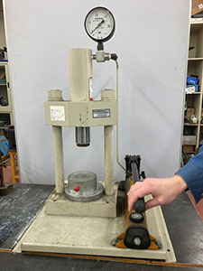 堺高校　サイエンス研究会