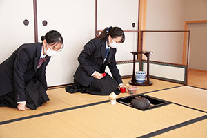 堺高校　茶華道部