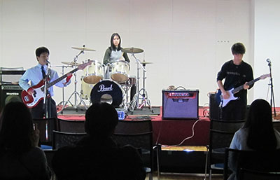 堺高校　軽音楽部