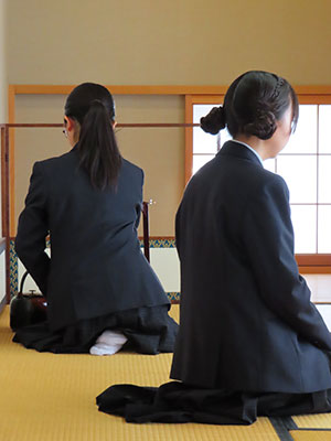 堺高校　茶華道部