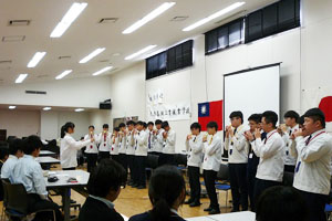 堺高校　国際交流　内思高級工業職業学校